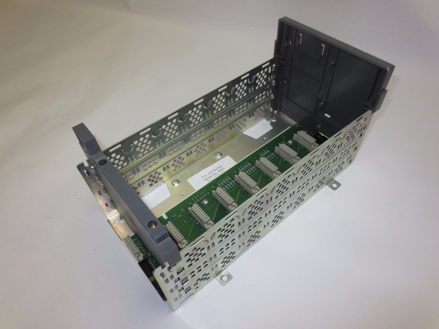 ALLEN-BRADLEY 1746-A7 RACK for SLC500 Ser. B - 7-SLOT RACK with (2) SLOT FILLERS