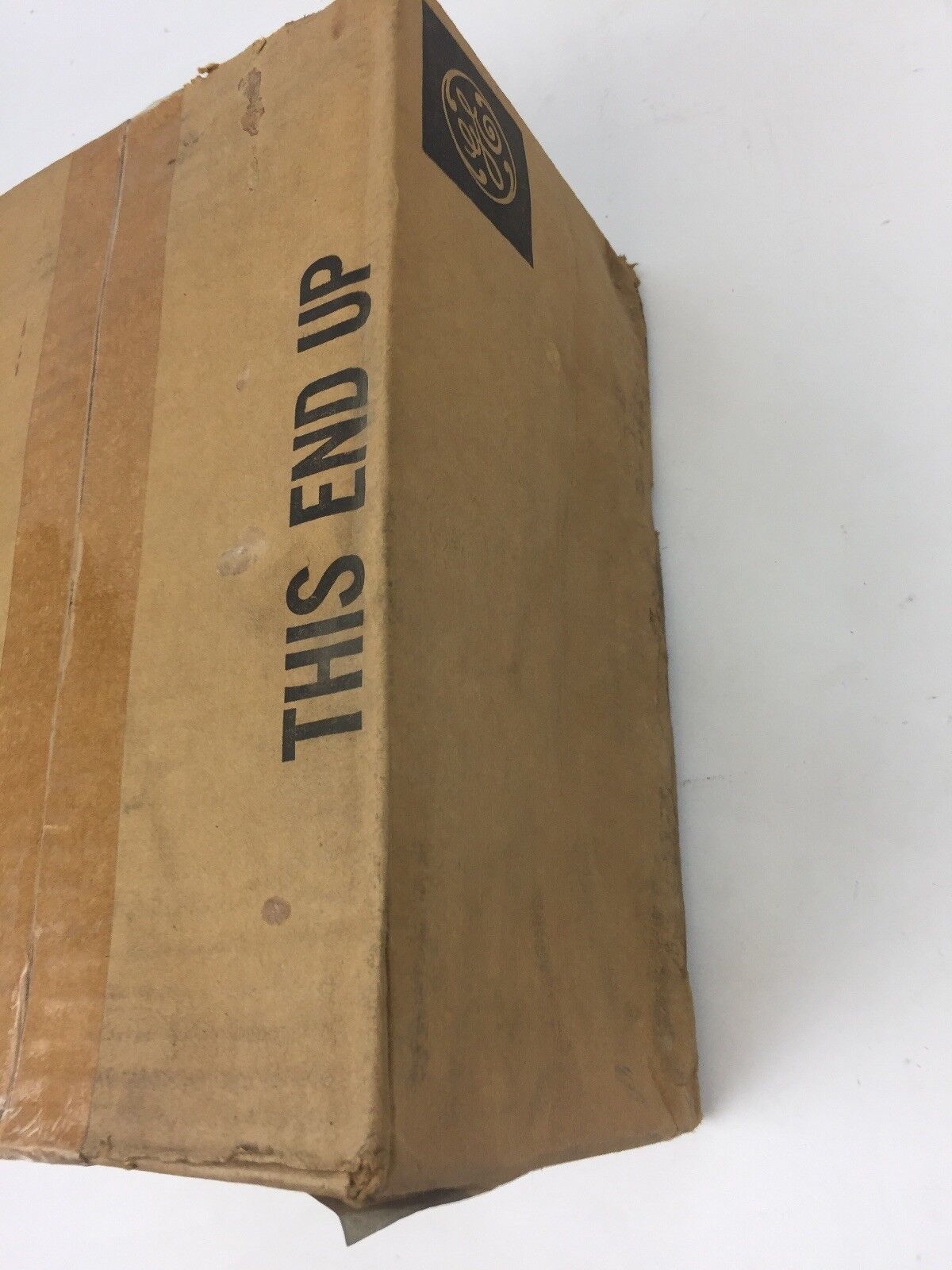 GE TH3221RH HEAVY DUTY SWITCH NEMA 3R OUTDOOR 120/240 VOLT 240 AC 30 AMP 3SN POL