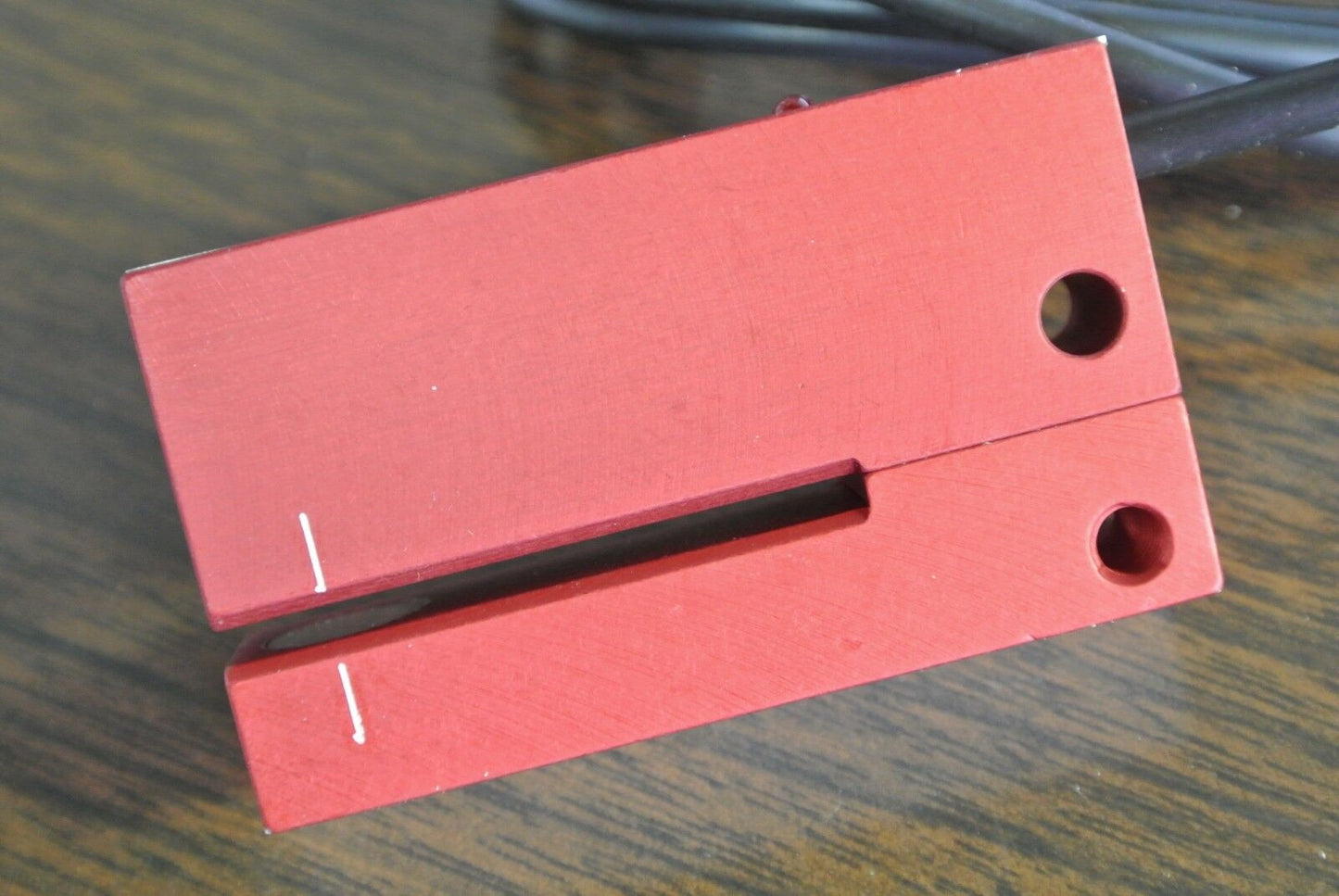 NAMCO EP110-14260 PHOTOELECTRIC SLOT SENSOR - RETRO-REFLECTIVE - GS05/2G LEUZE