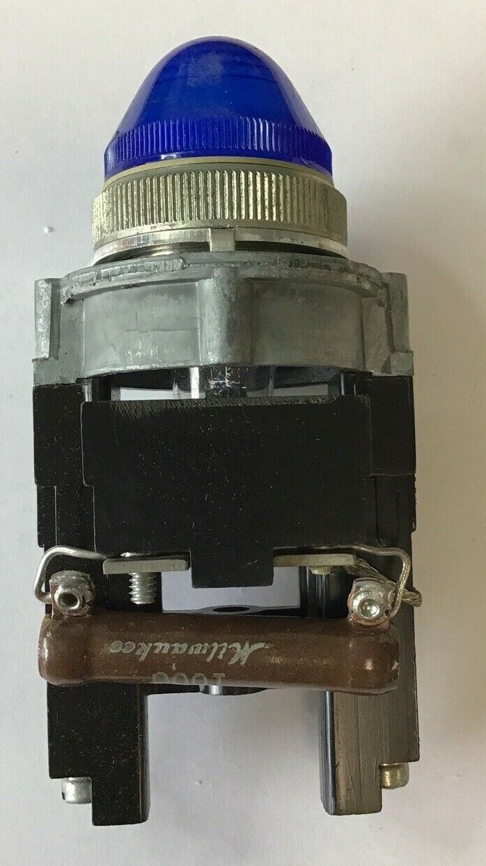 CUTLER HAMMER 10250H396A PUSH BUTTON ELEMENT INDICATING LIGHT 110V HEAVY DUTY