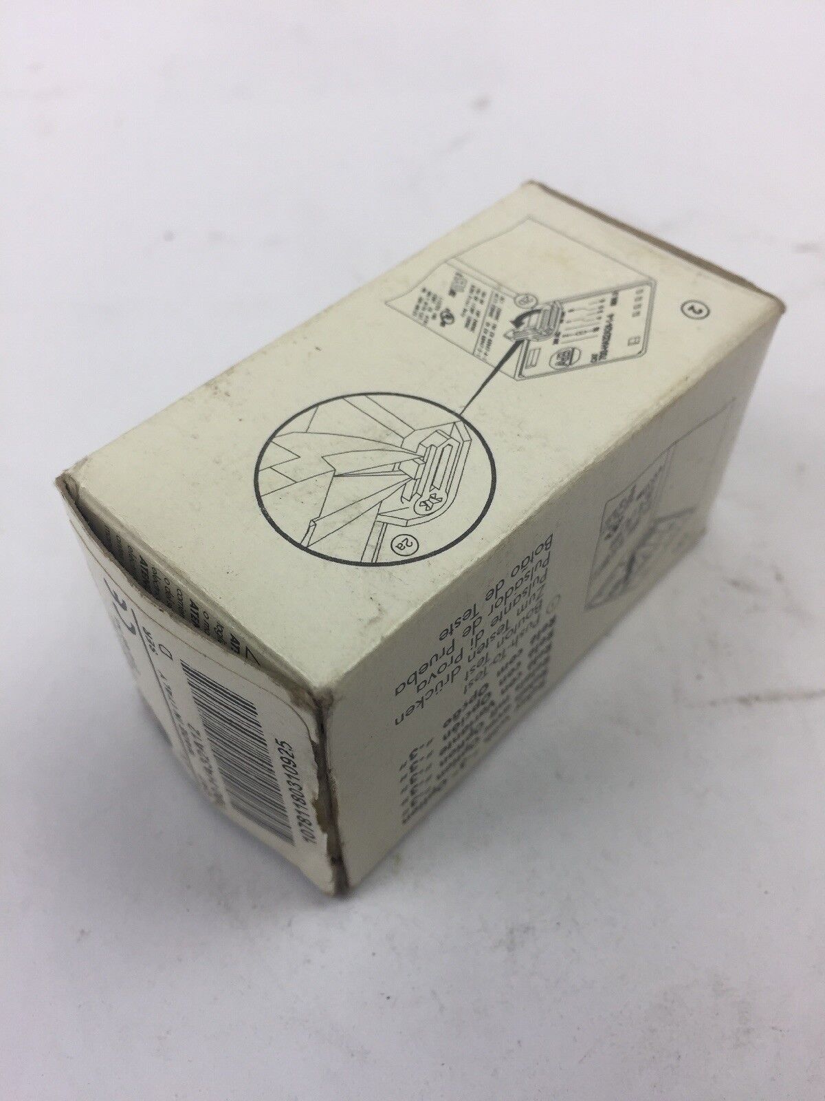 ALLEN BRADLEY 700-HA32A12 RELAY 10A 2 C/O (DPDT) 12 VAC 50/60HZ SERIES D