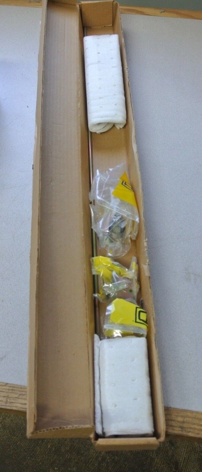SQUARE D 9423 M-5 - DOOR CLOSING MECHANISM MECHANICAL INTERLOCK - NEW SURPLUS
