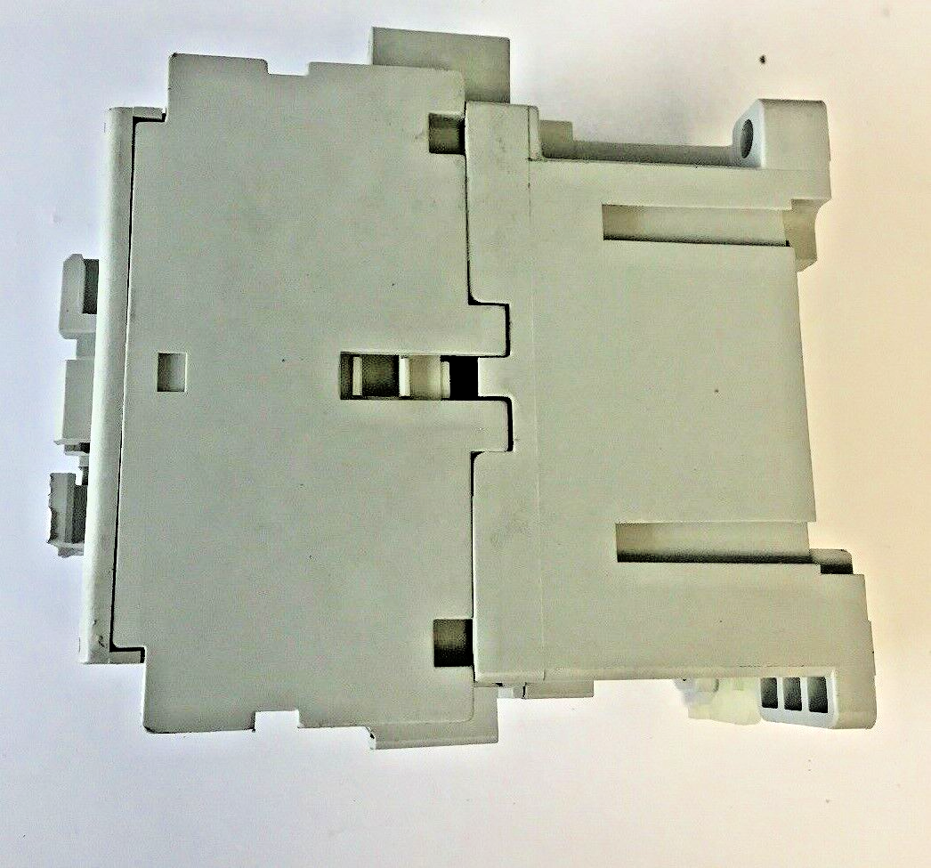 ALLEN BRADLEY 700-CF400E*CONTROL RELAY SER.A 600VAC 25A 3PH