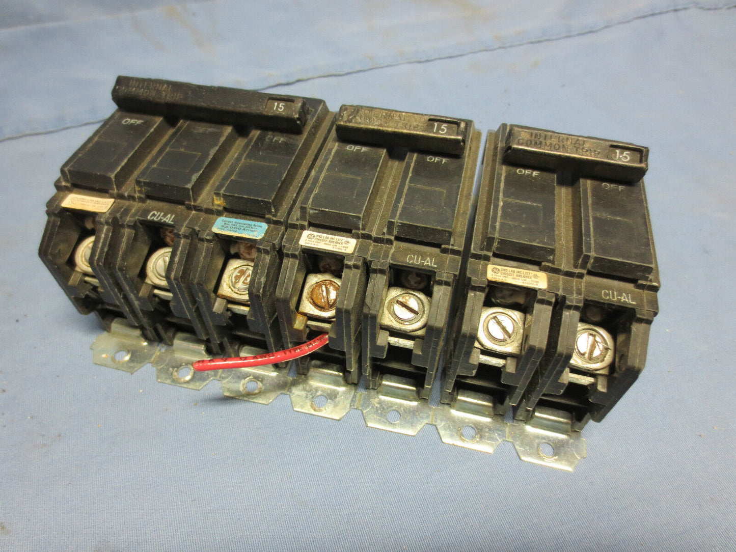 GE CIRCUIT BREAKERS 15A (2) 2-POLE, (1) 3-POLE on RACK - THHQC TYPE