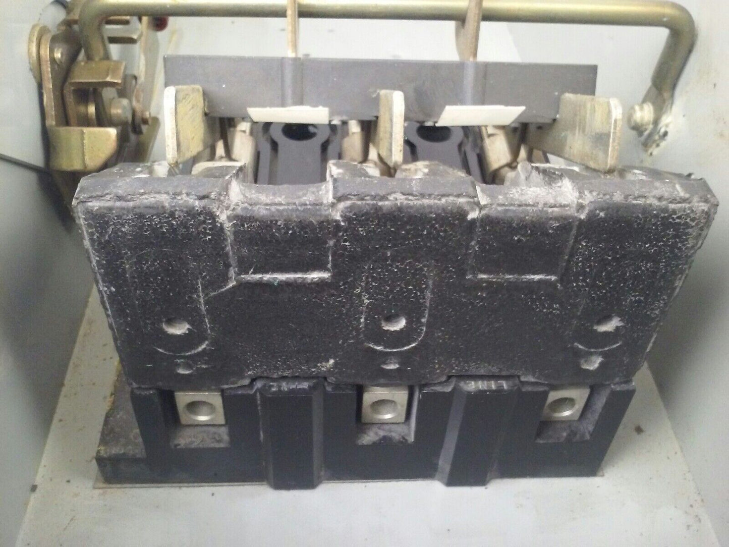 WESTINGHOUSE HUN323 NON FUSIBLE SAFETY SWITCH 100A 240V 3PH 30HP TYPE 1 INDOOR