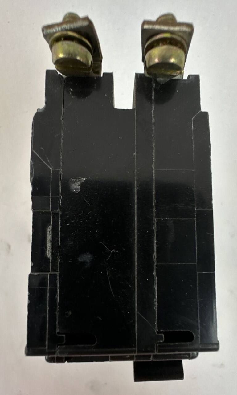 SQUARE D QOB230 CIRCUIT BREAKER 120/240VAC 2POLE 30AMP 10kA
