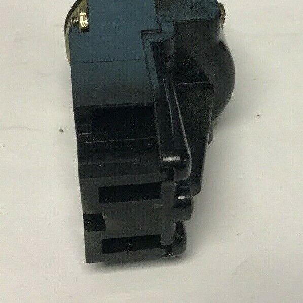 GE CR104B12102 MINIATURE OILTIGHT SELECTOR SWITCH BLACK 2POS 150V 1NO-1NC