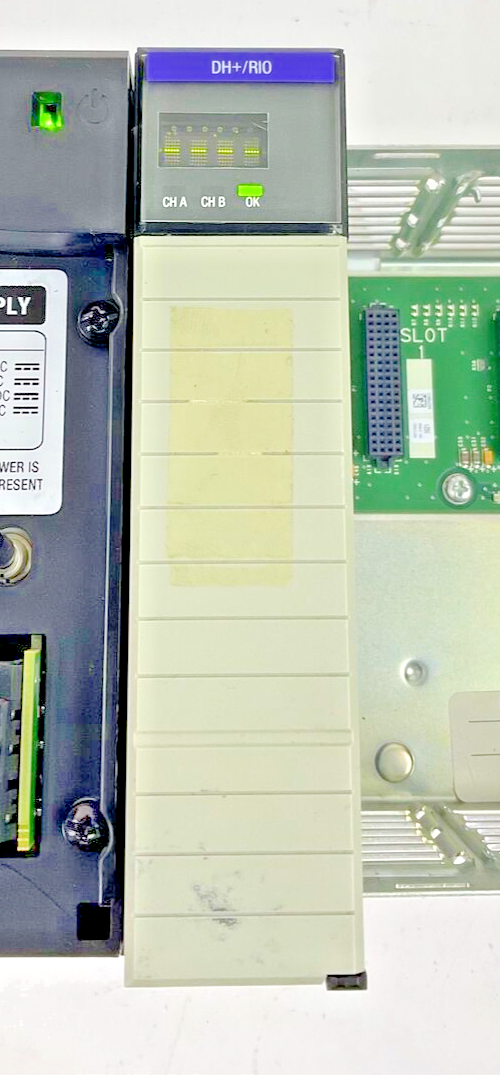 ALLEN BRADLEY 1756-DHRIO COMMUNICATION INTERFACE CAT.REV.D01 FWREV.6.2 24VDC