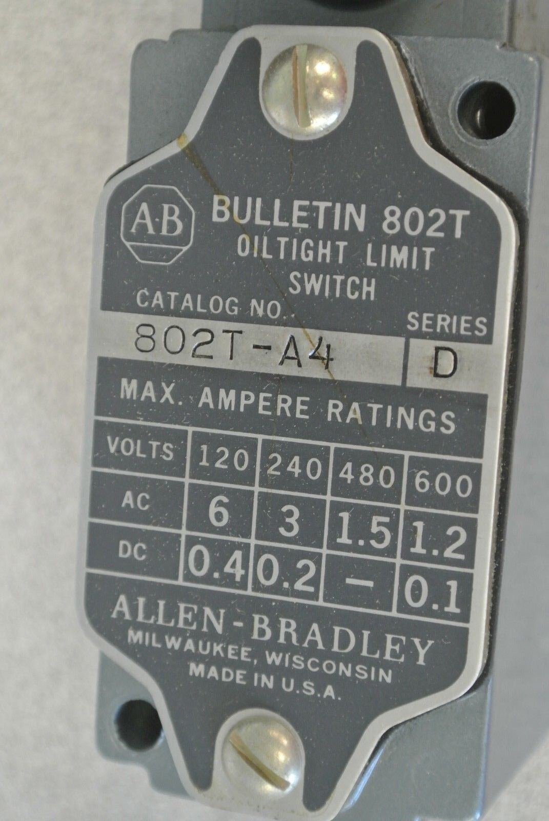 ALLEN-BRADLEY 802T-A4 / OILTIGHT LIMIT SWITCH / CCW 1-WAY REVERSIBLE / NEW SURPL