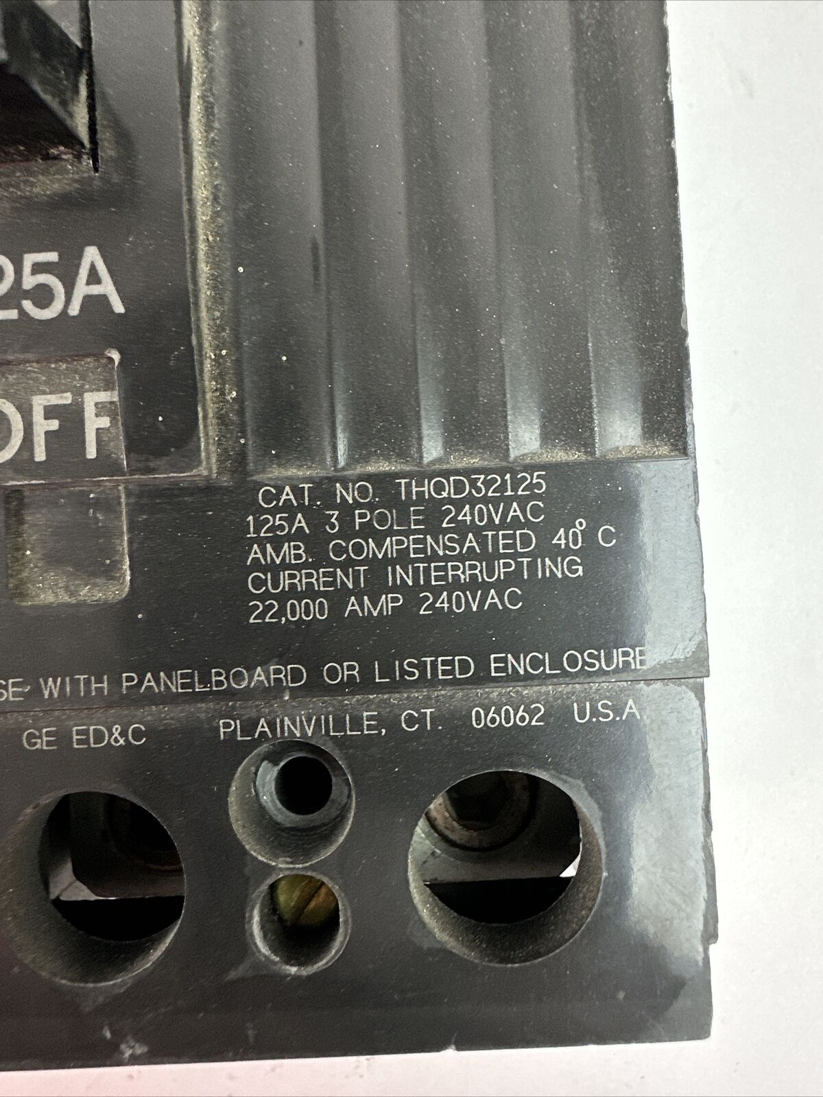GE THQD32125 CIRCUIT BREAKER 125A 3POLE 240VAC