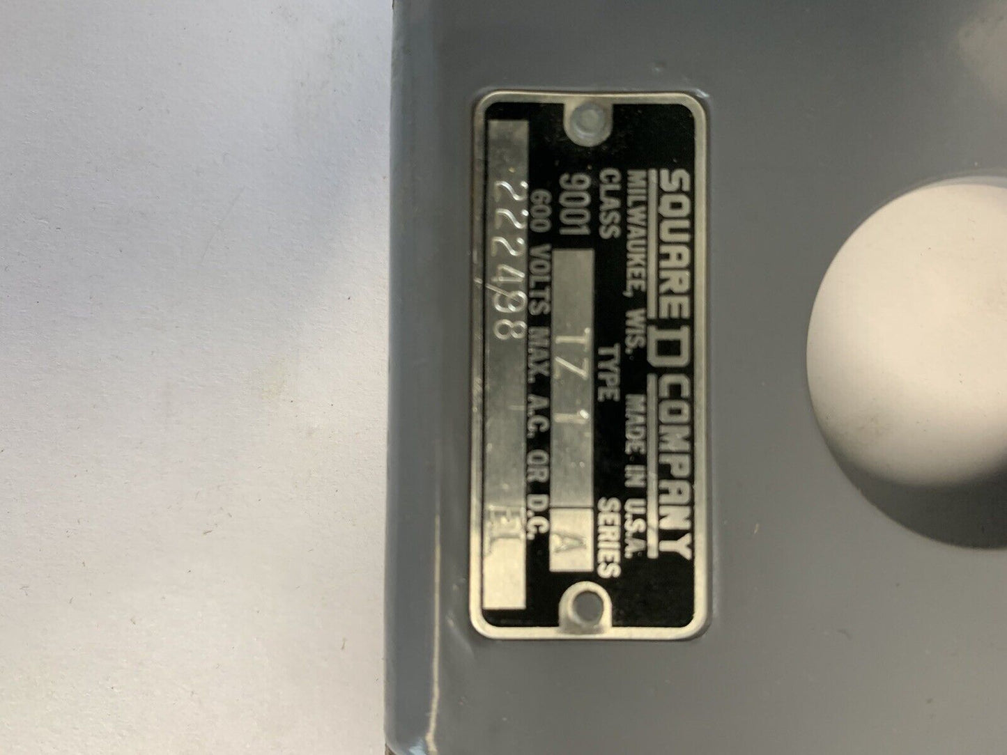 Square D 9001 TZ1 Series A Flush Plate (With Gasket)