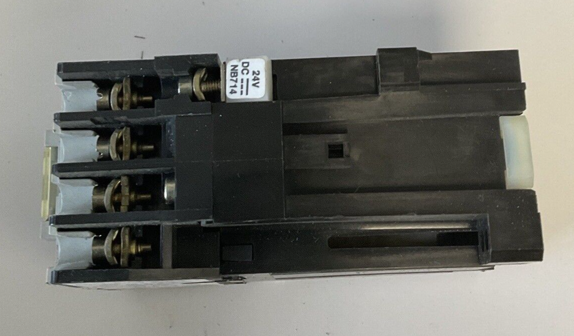 ALLEN BRADLEY 700DC-F310* CONTROL RELAY SER.C 31E 10A 660V