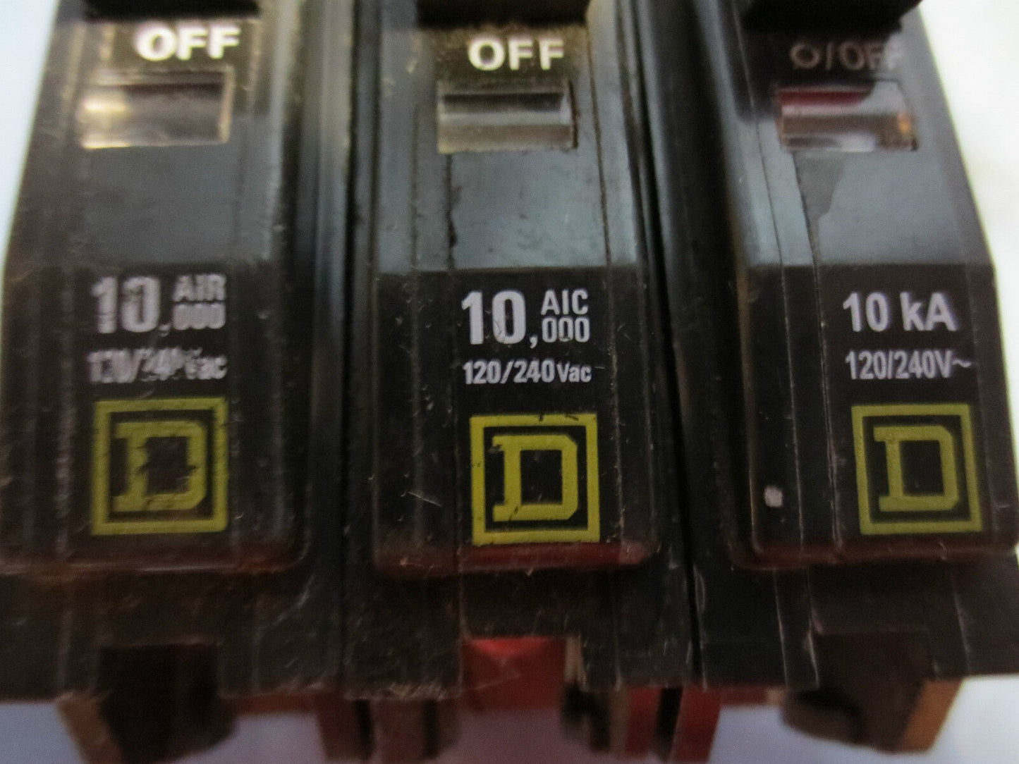 SQUARE D QO120 CIRCUIT BREAKER 20A / 10kV / 120/240V / 1-POLE -***LOTOF4***