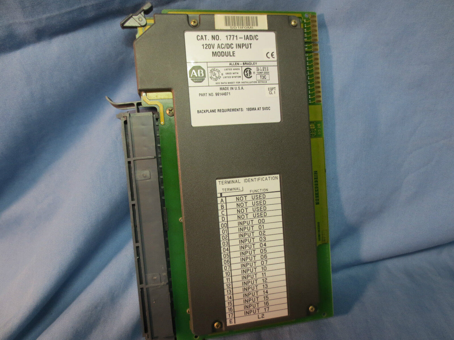 ALLEN-BRADLEY 1771-IAD/C, 120V AC/DC INPUT MODULE