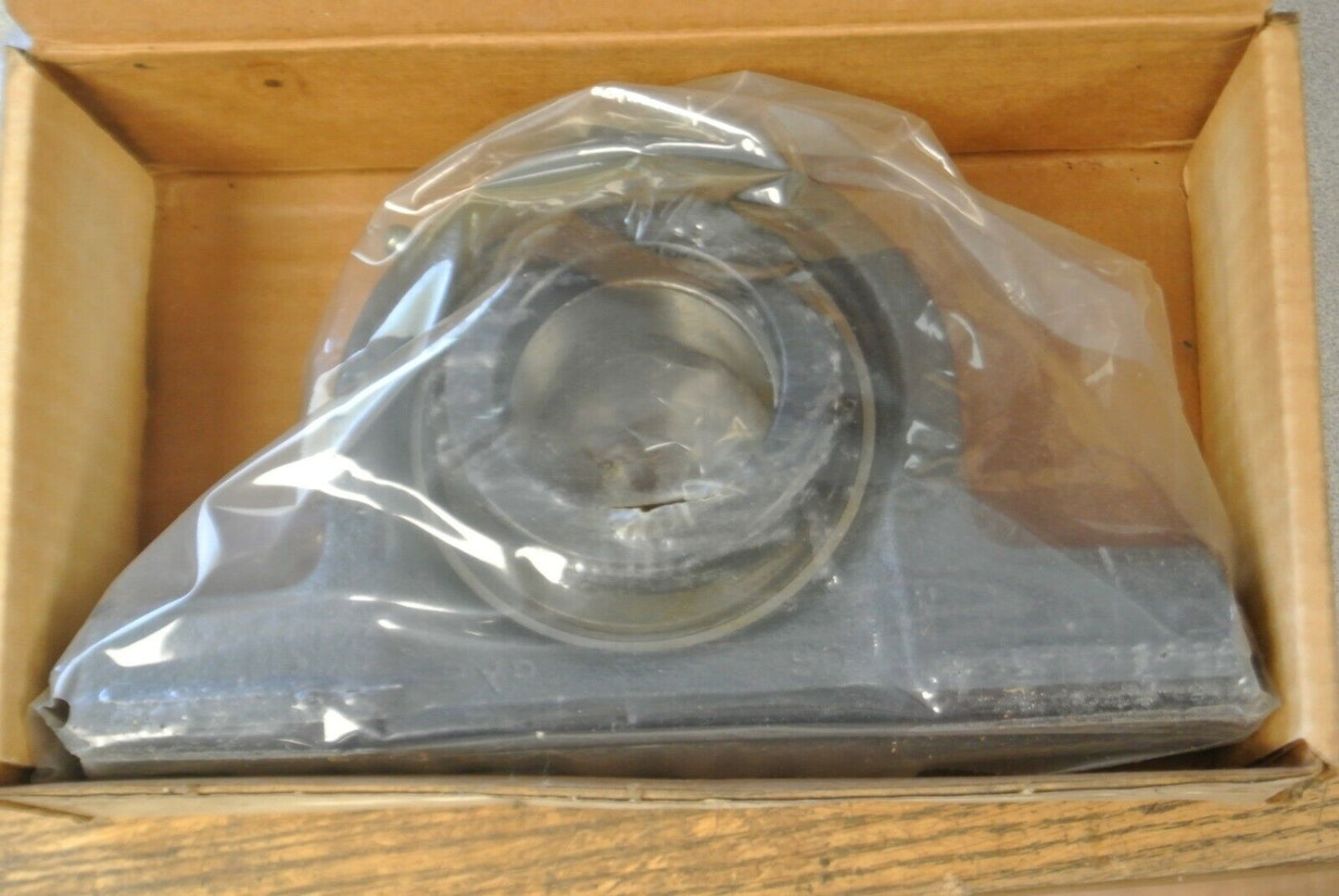 HOOVER-NSK SP115TT PILLOW BLOCK BALL BEARING UNIT / 1-15/16" BORE / NEW SURPLUS