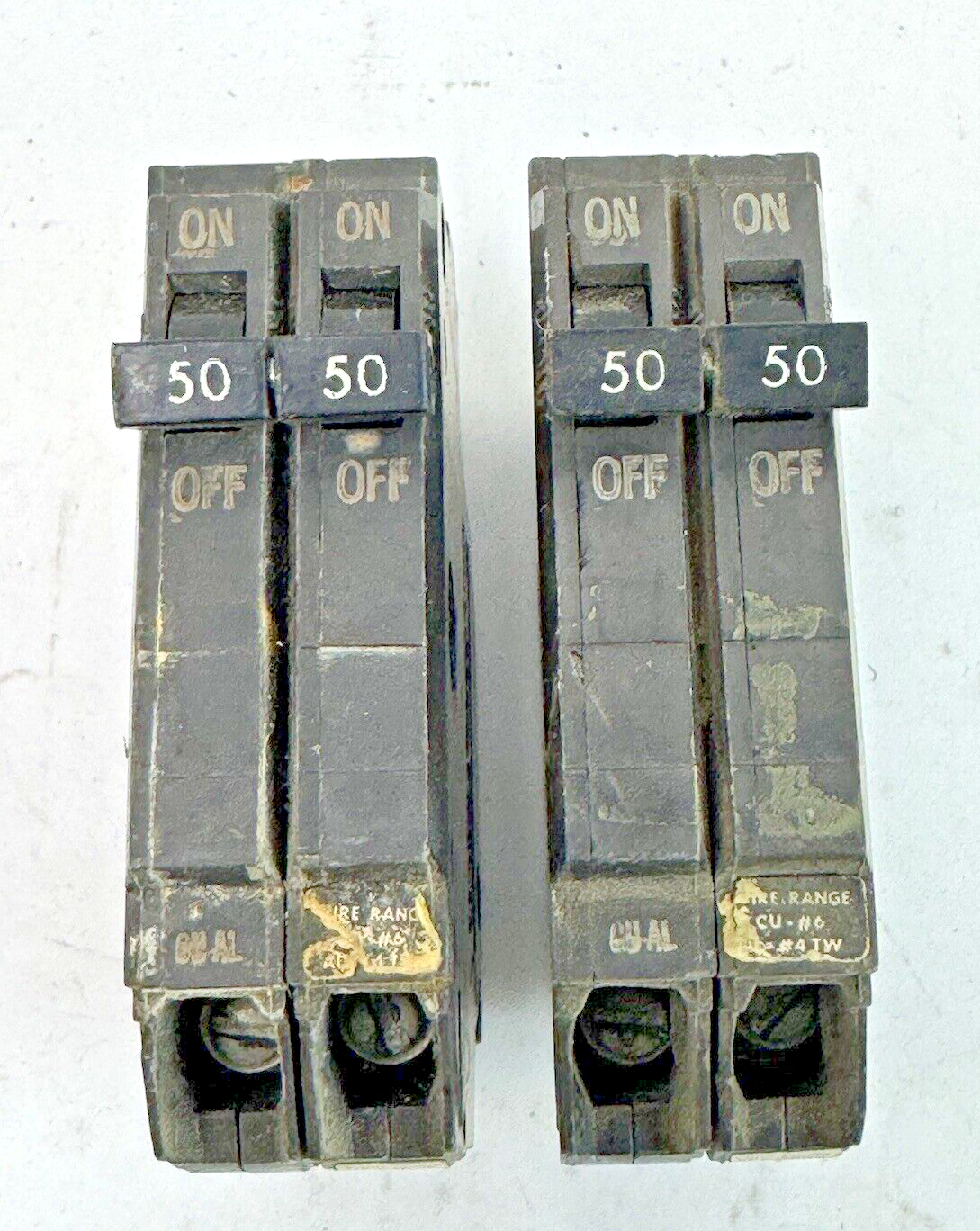 GE *LOT OF 2* - THQP250 - COMMON TRIP CIRCUIT BREAKERS - 2 POLE, 50 A, 240 VAC