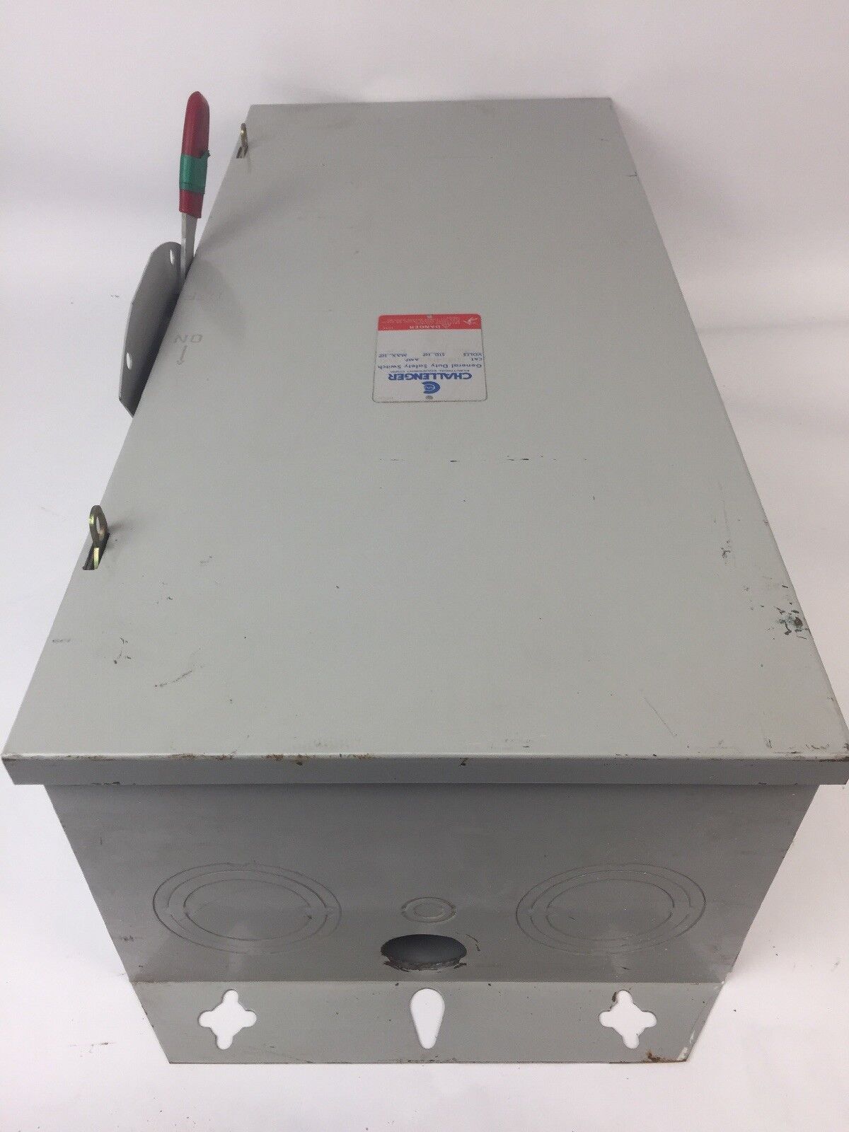 CHALLENGER GD324NFC 200 AMP 240 VAC 3 POLES TYPE 1 NON FUSIBLE GENERAL DUTY