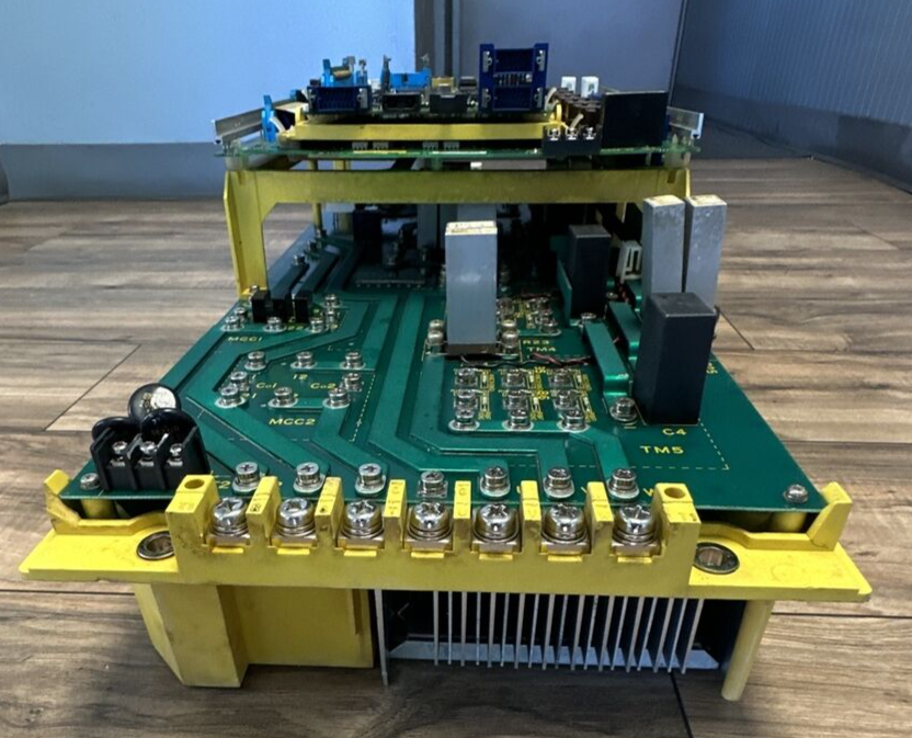 FANUC A06B-6064-C322 SPINDLE SERVO DRIVE