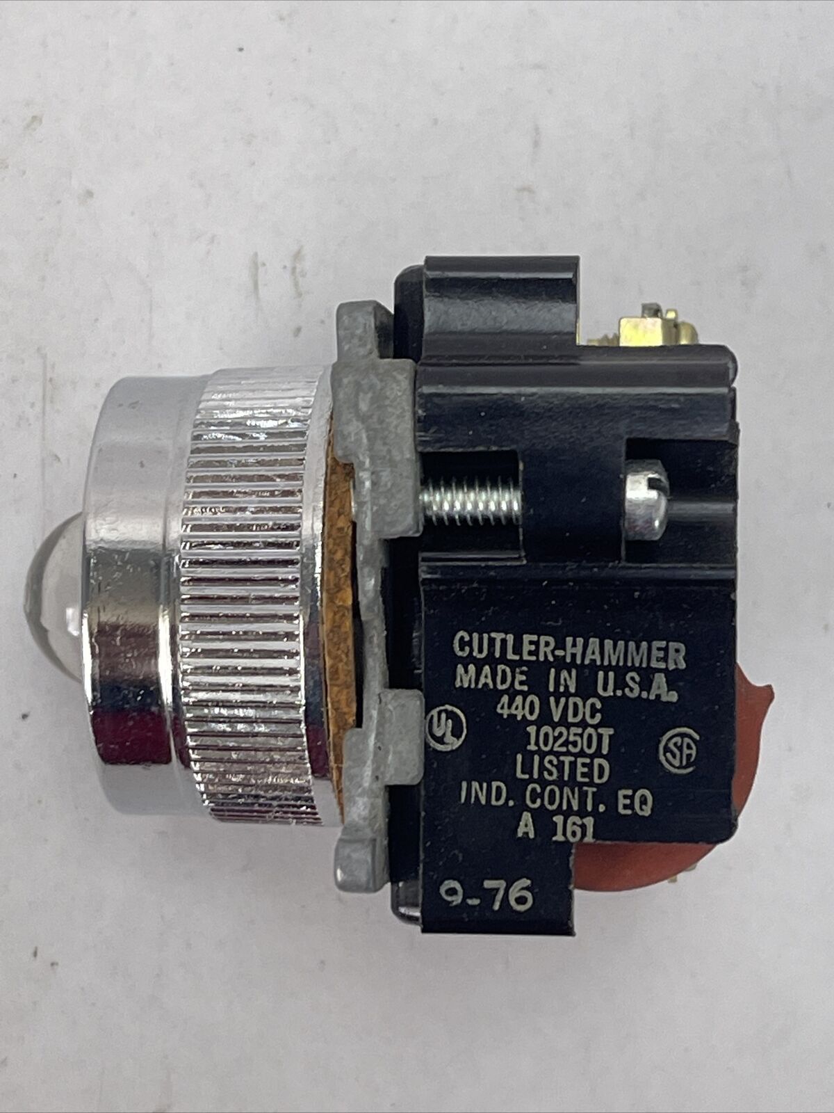 CUTLER HAMMER 10250T228 STD. IND. LIGHT 1 HOLE MTG. 440VDC