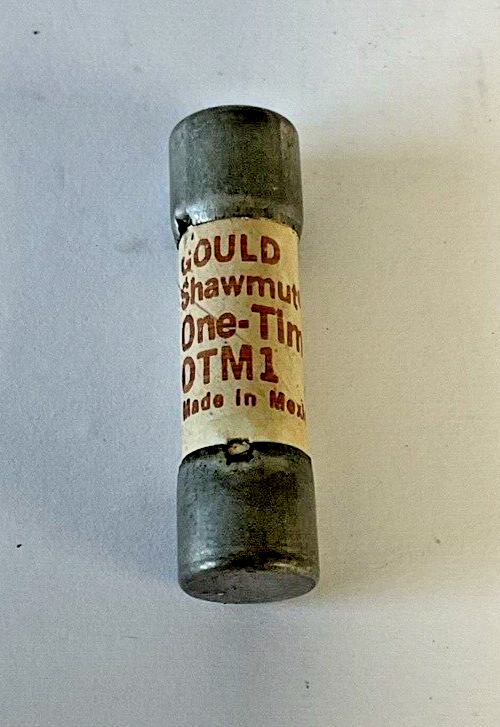 GOULD SHAWMUT OTM1 1A ONE-TIME FUSE ***LOTOF8***