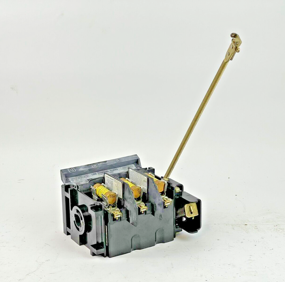 ALLEN BRADLEY - 1494V-DS30 SER. A - LINE TERMINAL GUARD W/ 3 BUSS LPJ-20SP FUSES