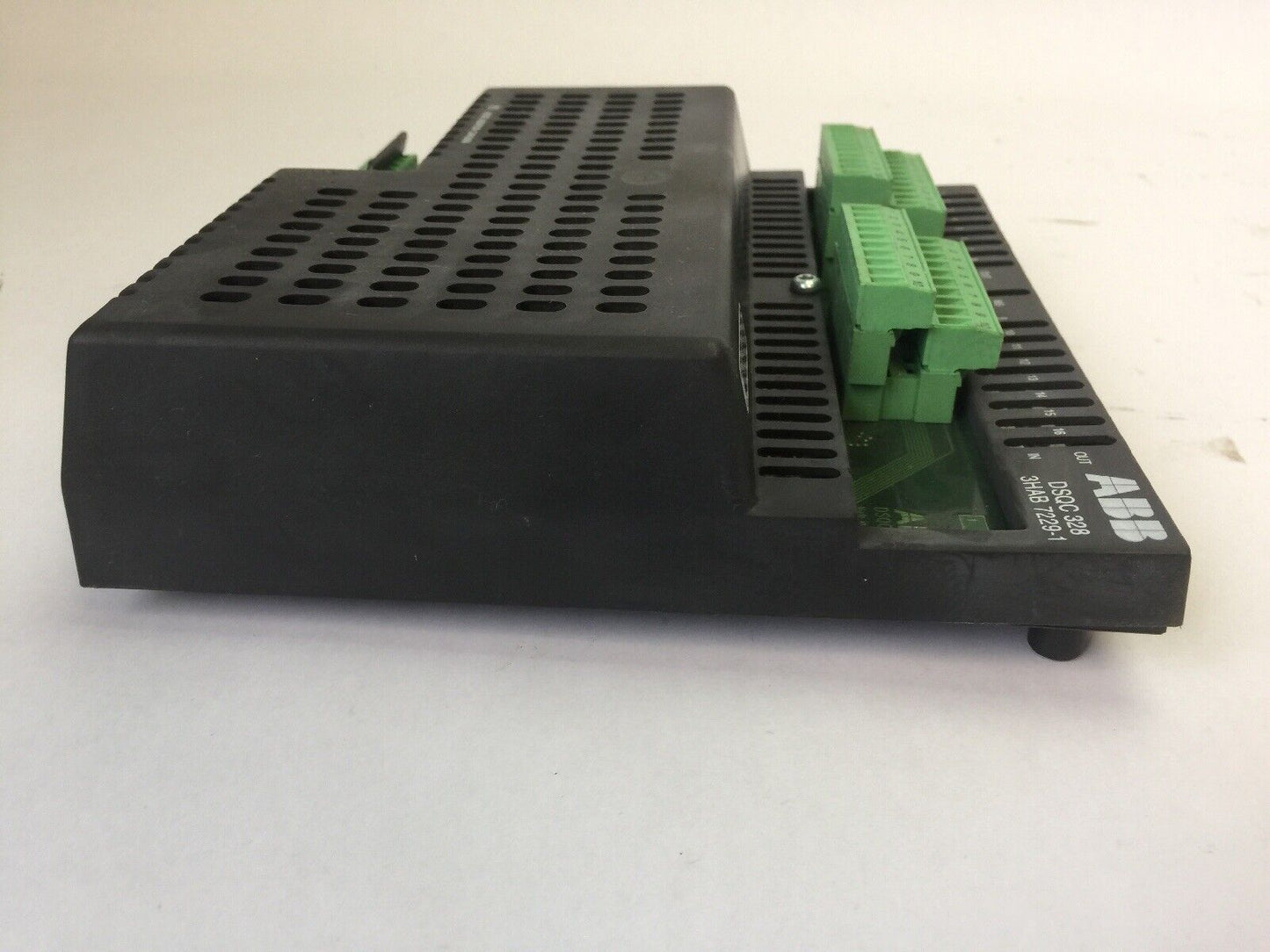 ABB DSQC 328 DIGITAL I/O MODULE 3HAB 7229-1