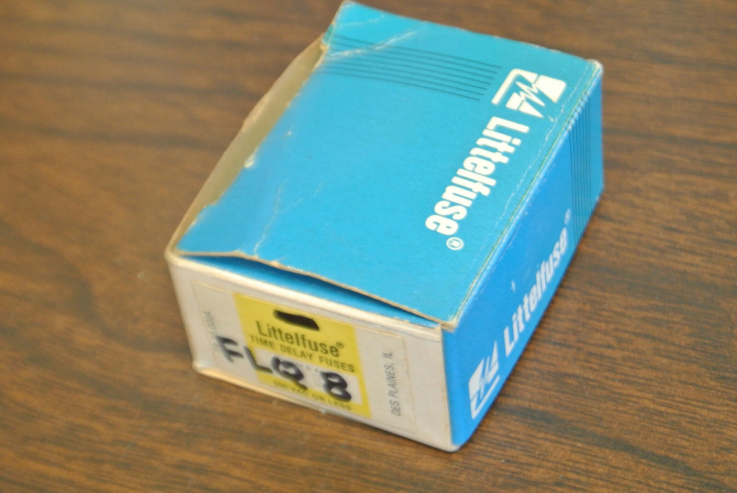 LOT of 6 / LITTELFUSE FLQ-8 TIME-DELAY FUSE / 8A / 500V / NEW SURPLUS / FLQ8