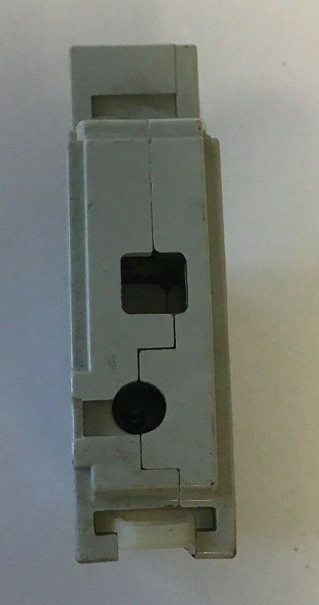 ALLEN BRADLEY 1492-CB1 G100 CIR.BREAKER 277VAC 65VDC 10A 2HP SER.C**(LOTOF6)**