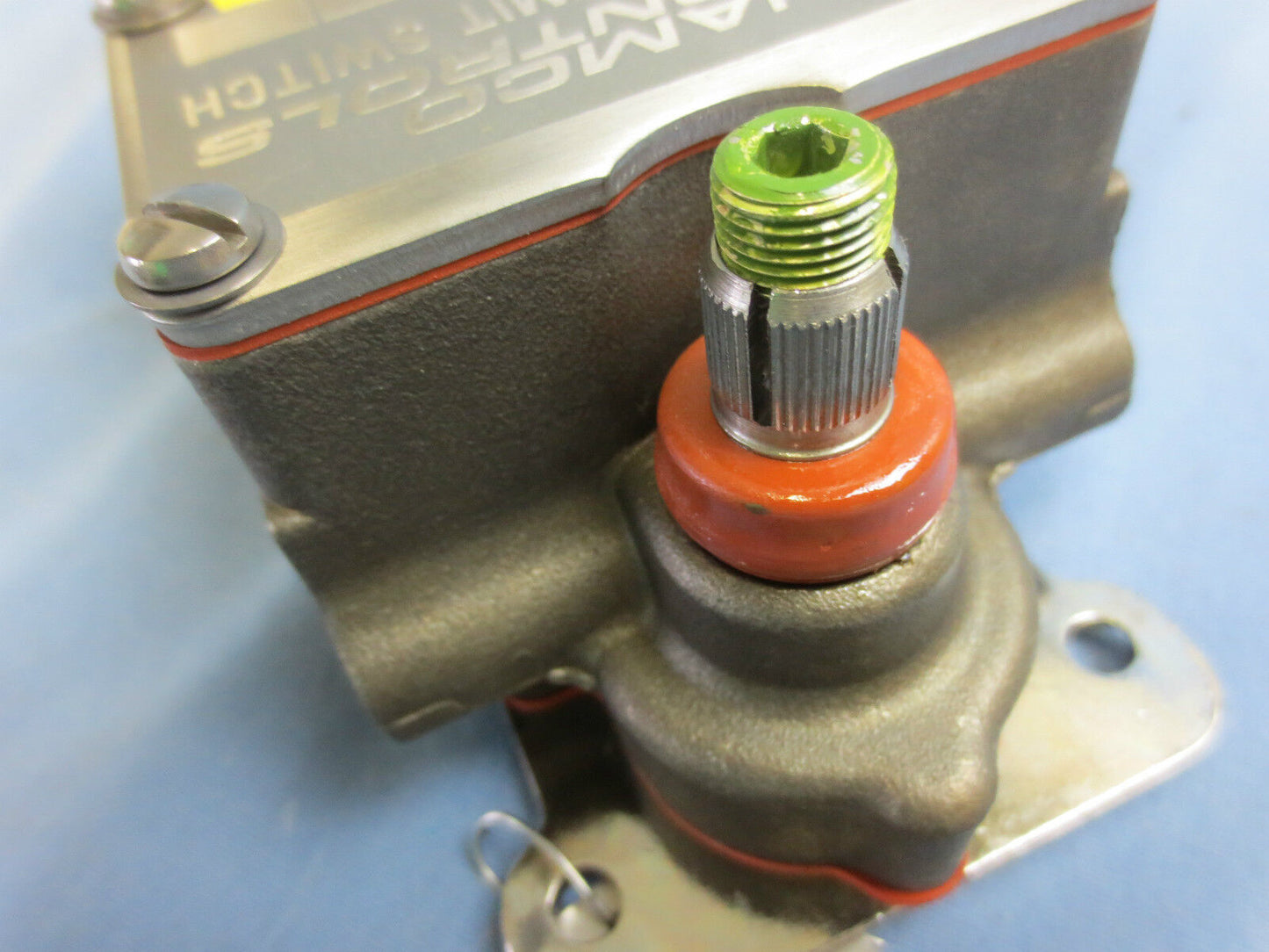 NAMCO EA180-31303 SNAP-LOCK LIMIT SWITCH - NEW SURPLUS