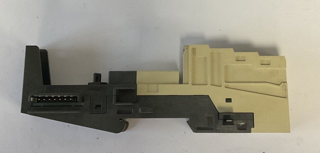 SIEMENS 6ES7 193-4CD30-0AA0 TERMINAL MODULE