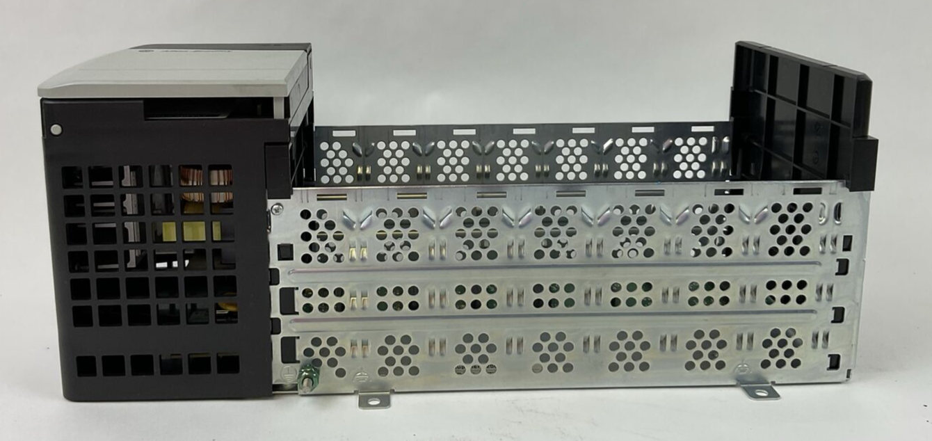 ALLEN BRADLEY 1756-PA72 SER C AC POWER SUPPLY 1756-A7 7 SLOT CHASIS SER B