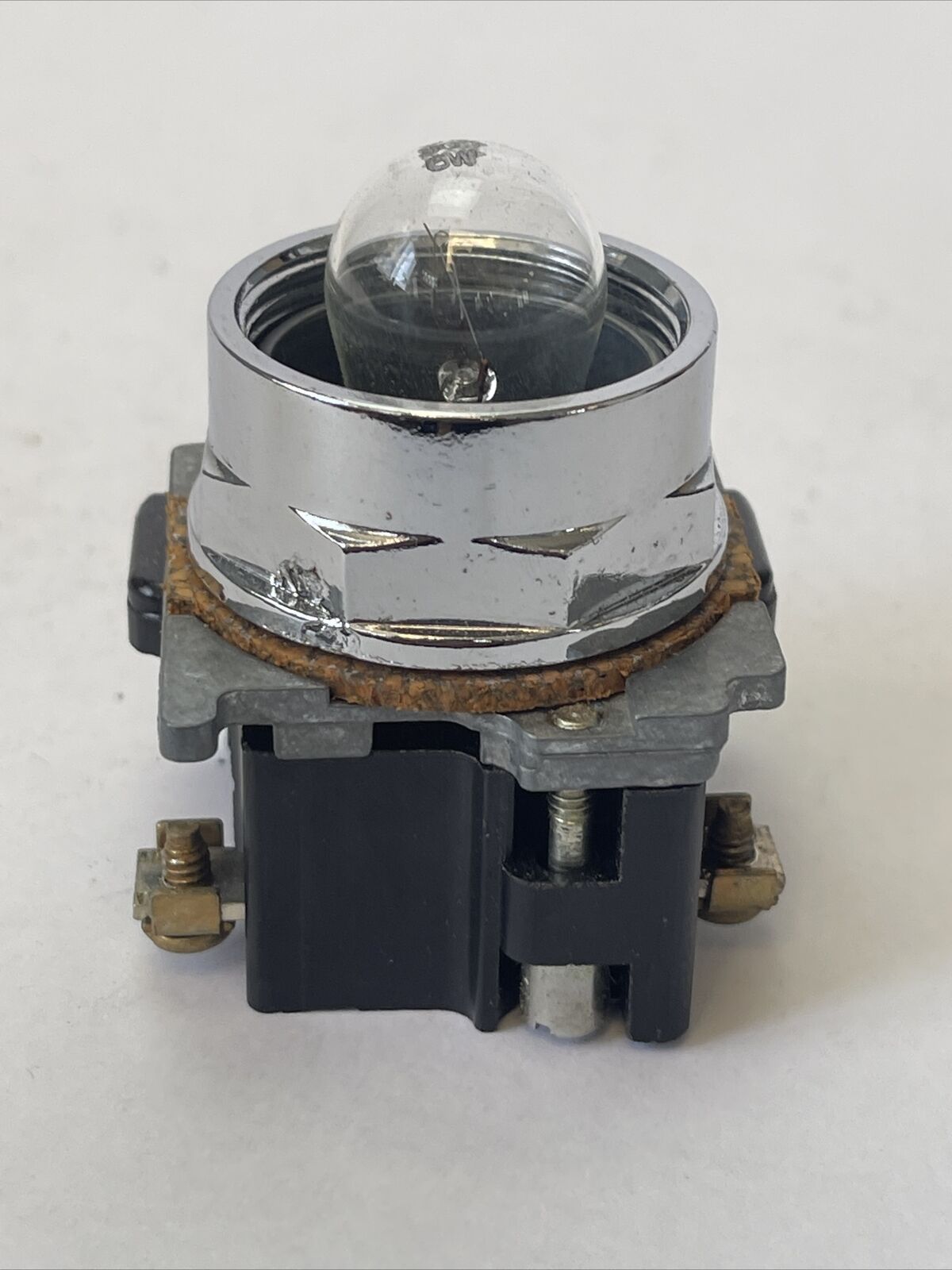 CUTLER HAMMER 10250T206 STD. IND. LIGHT RES.-1 HOLE MTG. 24V