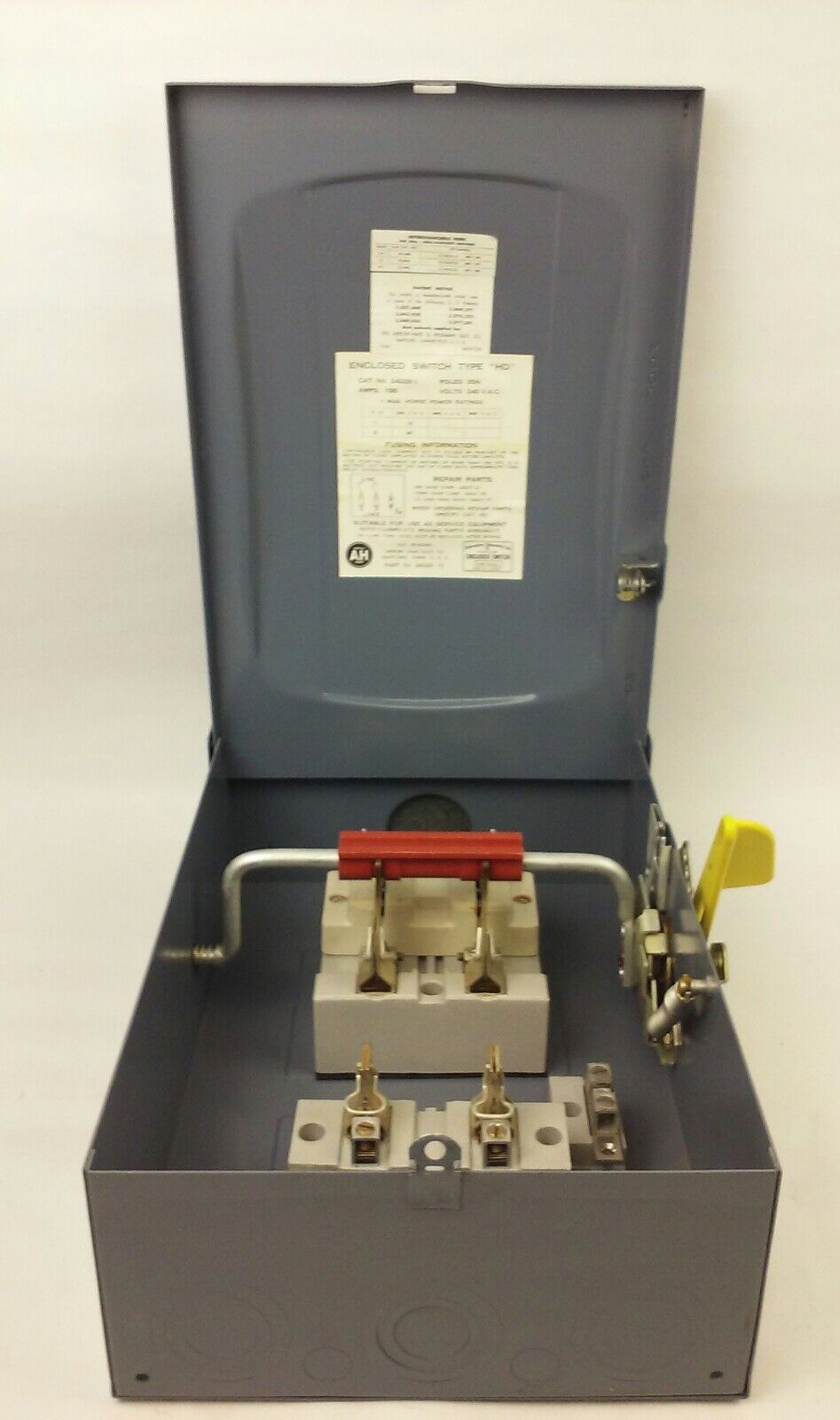 ARROW HART 24299R ENCLOSED SWITCH TYPE HD, 2P, POLES 3SN, 100A, 240V,FUSIBLE,NEW