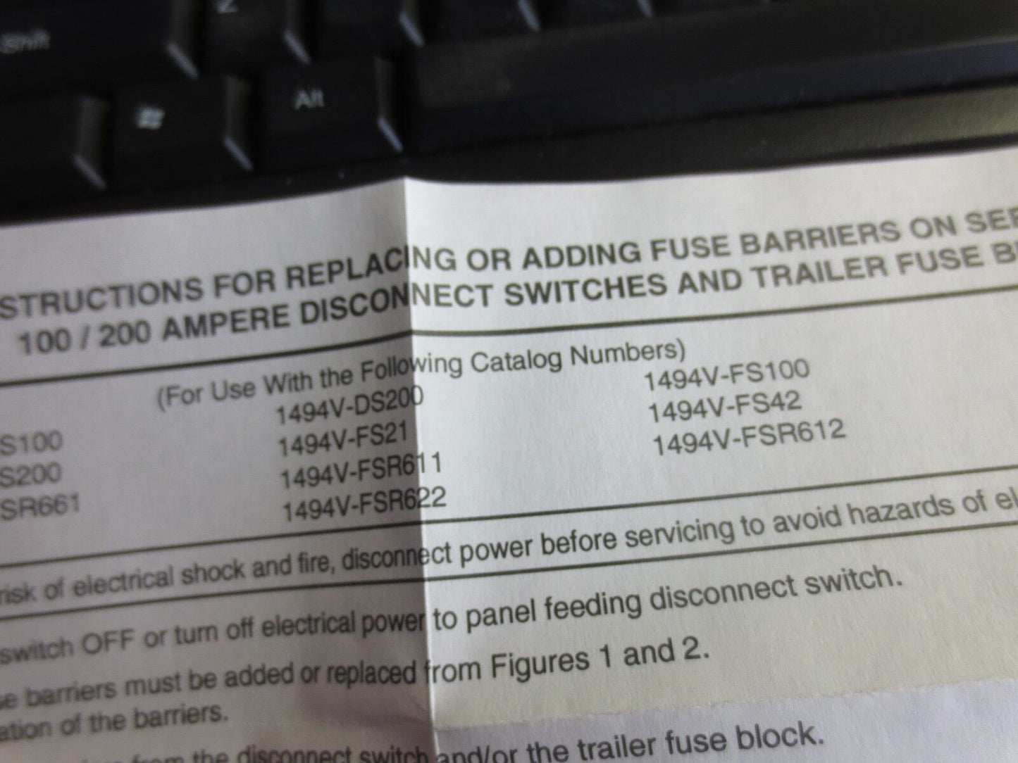 ALLEN-BRADLEY 40052-295-01(B) DISCONNECT SWITCH FUSE BARRIERS, 100/200A SET of 2