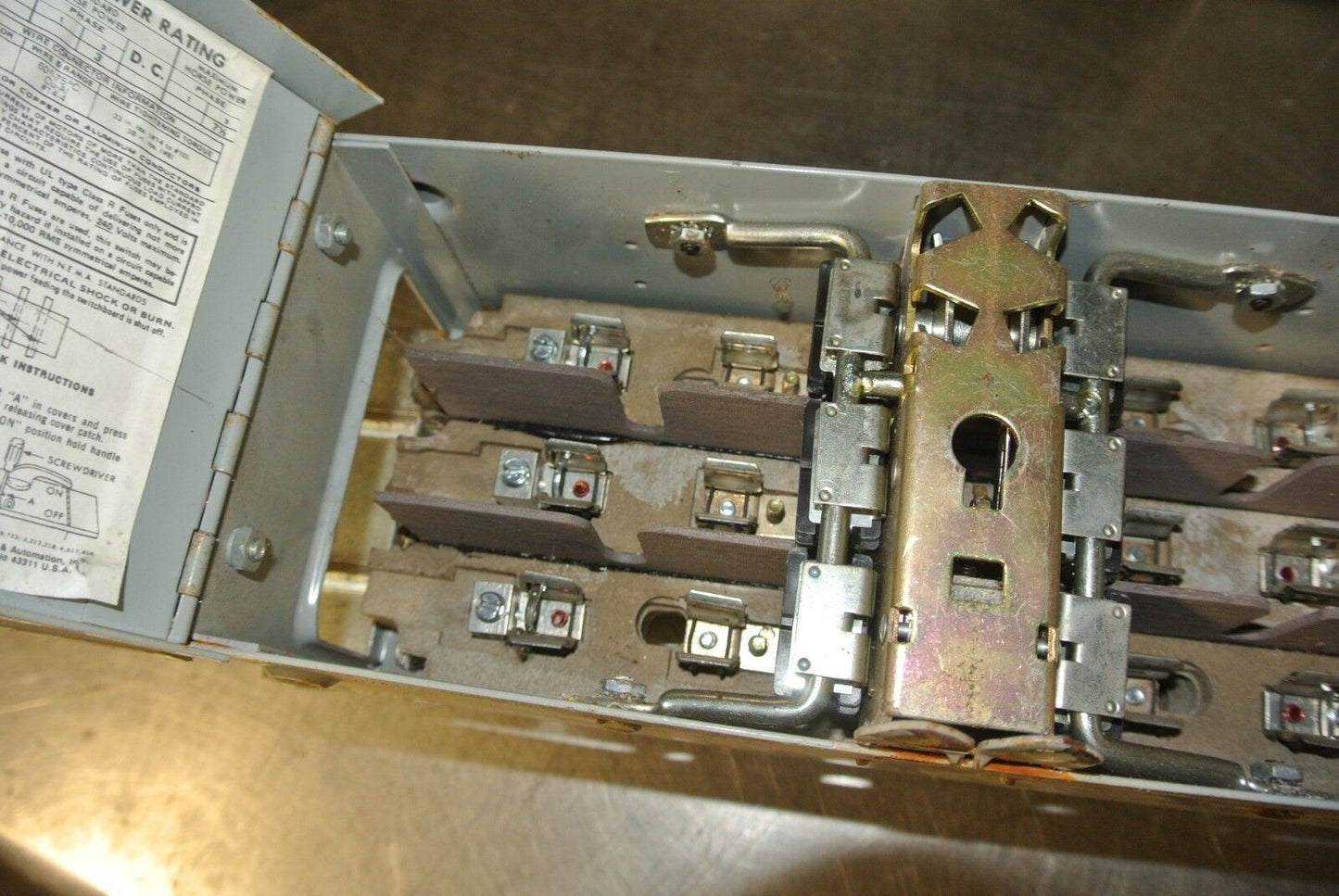 SIEMENS / I-T-E V7B3211R PANELBOARD SWITCH - 240V, 30A, 3-POLE