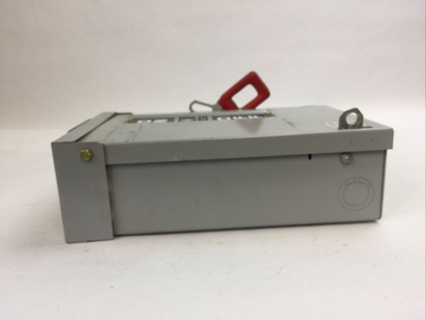 GE TH3221RH FUSIBLE SAFETY SWITCH MOD 7 30A 240VAC 250VDC 2P 7.5HP RAINPROOF 3R