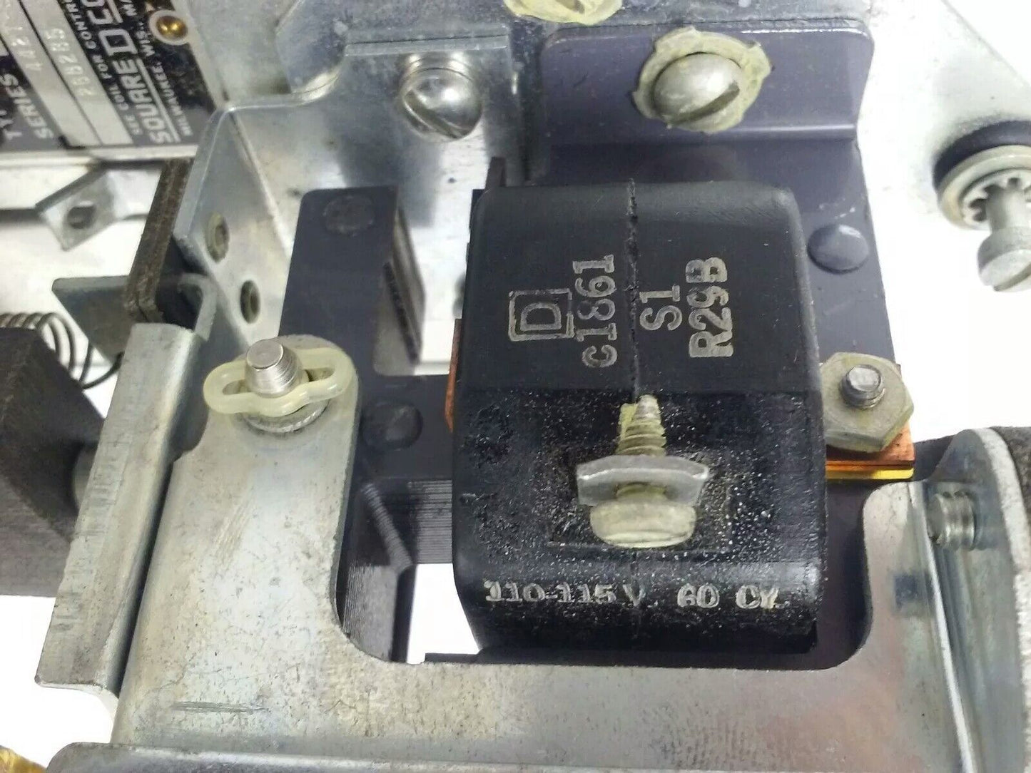 SQ. D CLASS 9050 TYPE RO-12E SER.A, AC PNEUMATIC TIMING RELAY, 110V,60HZ,15A,NEW