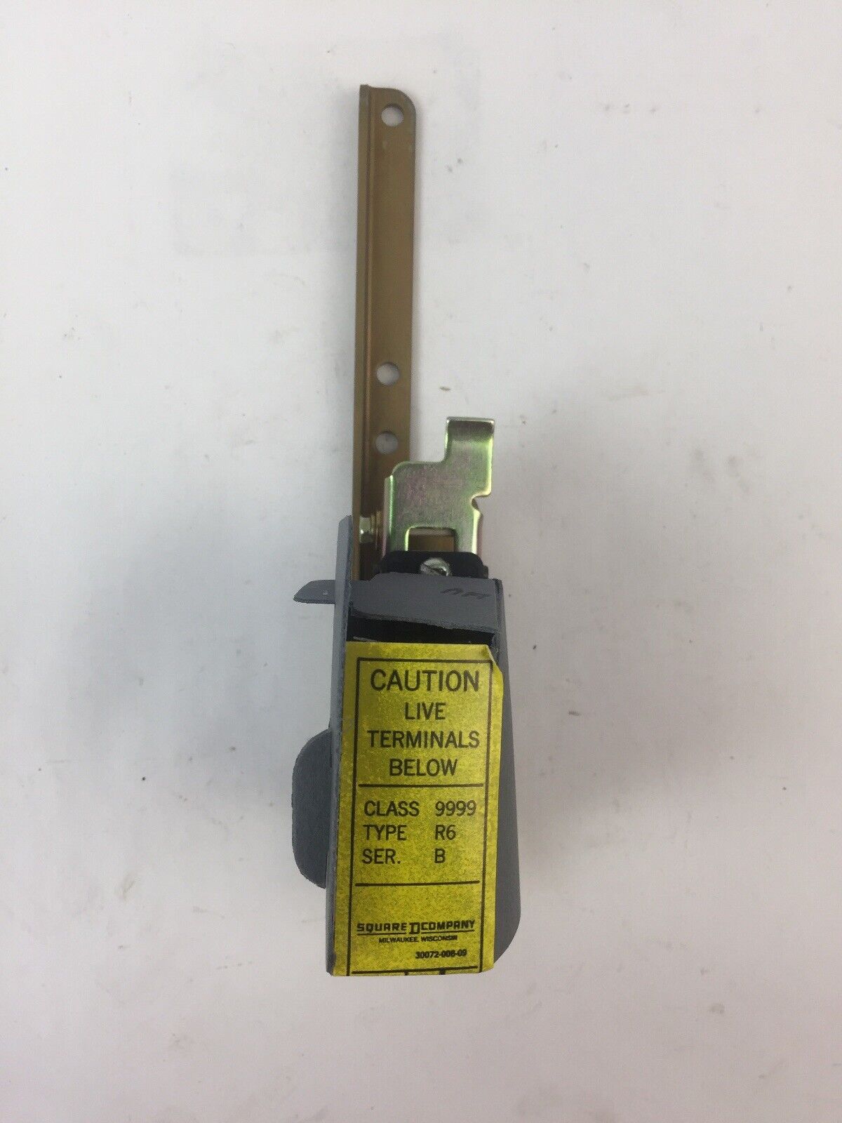 SQUARE D 9999 R-6 SINGLE POLE ELECTRICAL INTERLOCK FOR DISCONNECT SWITCH