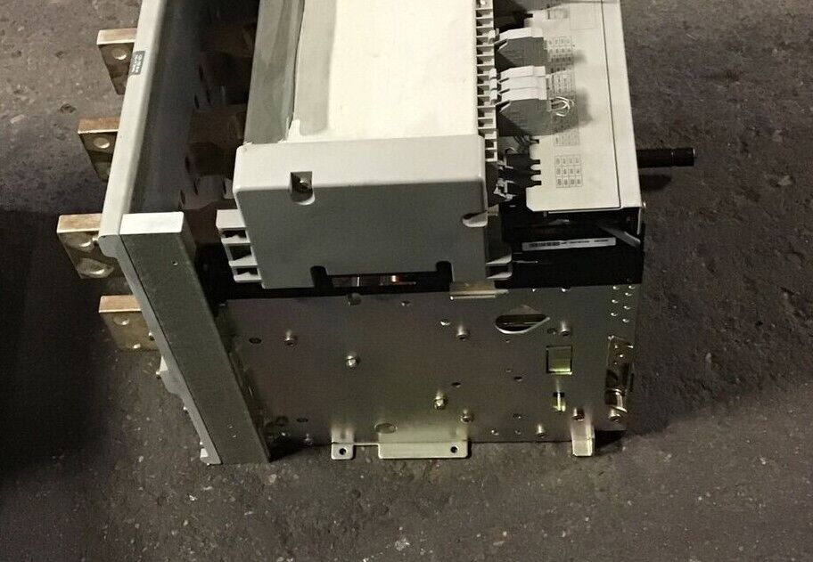 SQUARE D CWLHVV9AXAXBXXXFXX MASTERPACT CRADLE CHASSIS SYSTEM 1600A