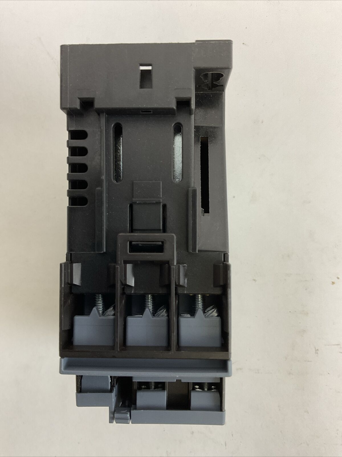 SIEMENS 3RT2026-1BB40 CONTACTOR AC-3 25A 400V 11kW 1NO 1NC COIL 24VDC