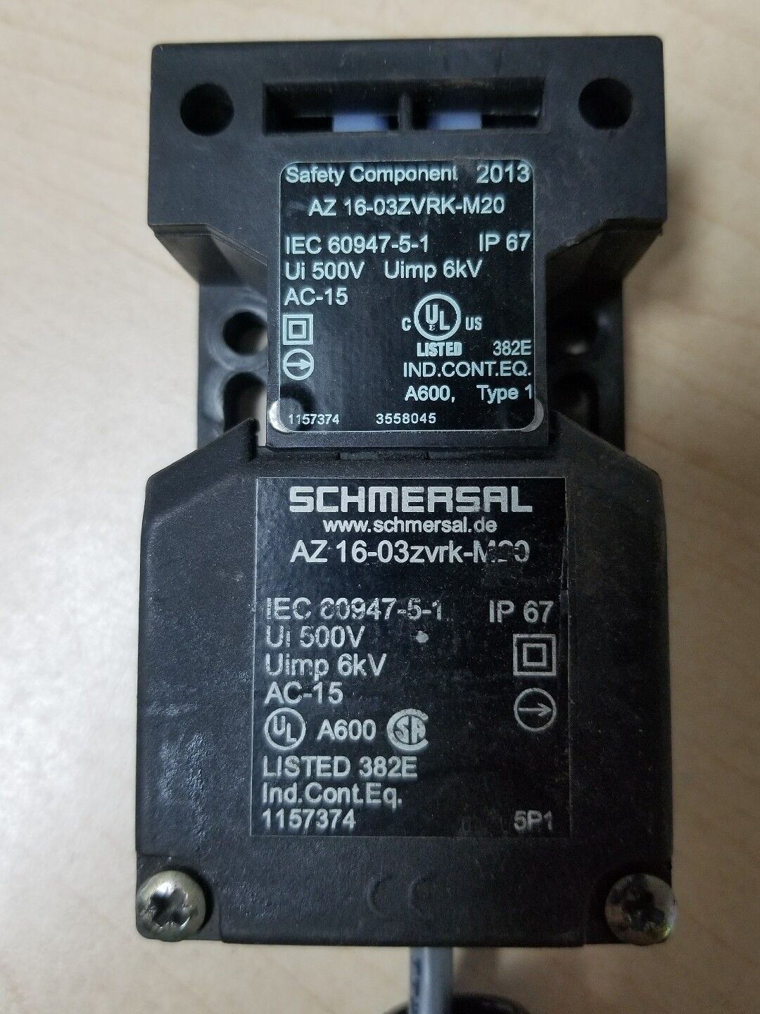 SCHMERSAL Safety interlock Switch AZ16-03ZVRK-M20