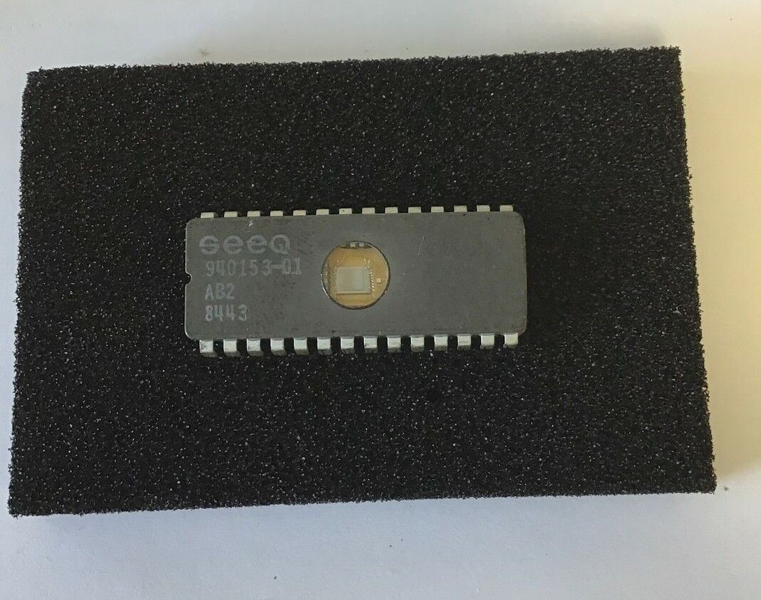 ALLEN BRADLEY 1770-XU MINI PLC 28 PIN MEMORY CHIP
