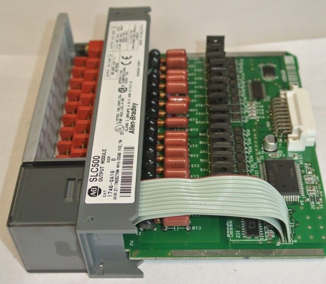 ALLEN-BRADLEY 1746-OA16 Series D SLC500 OUTPUT MODULE