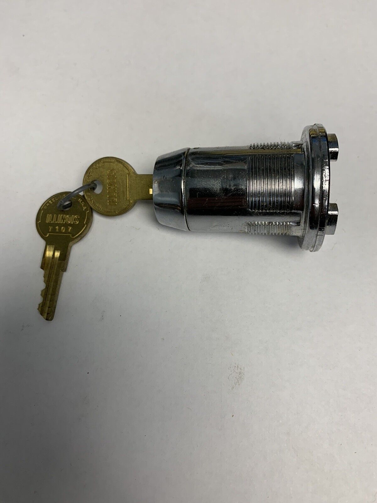 Square D 9001 KS34K1T107 Keyed Switch (Missing Washers and Bolt Nut)