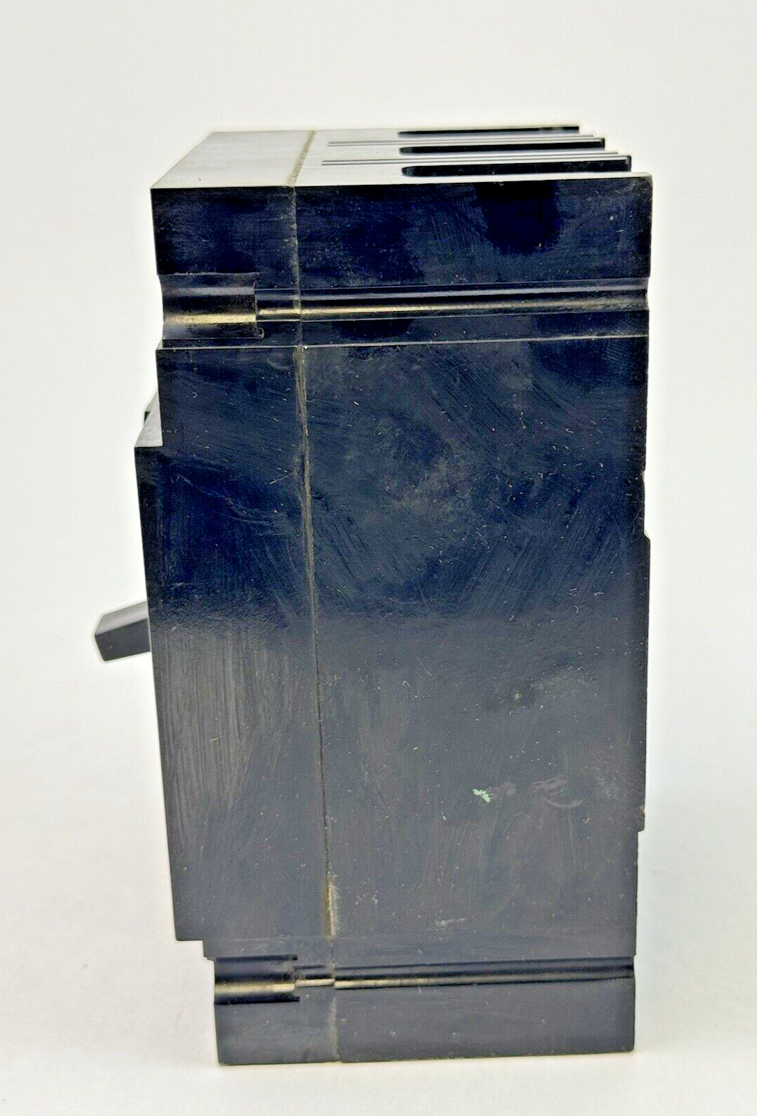 GE - TED134030 - INDUSTRIAL CIRCUIT BREAKER - 3 POLE/480 VAC/30A
