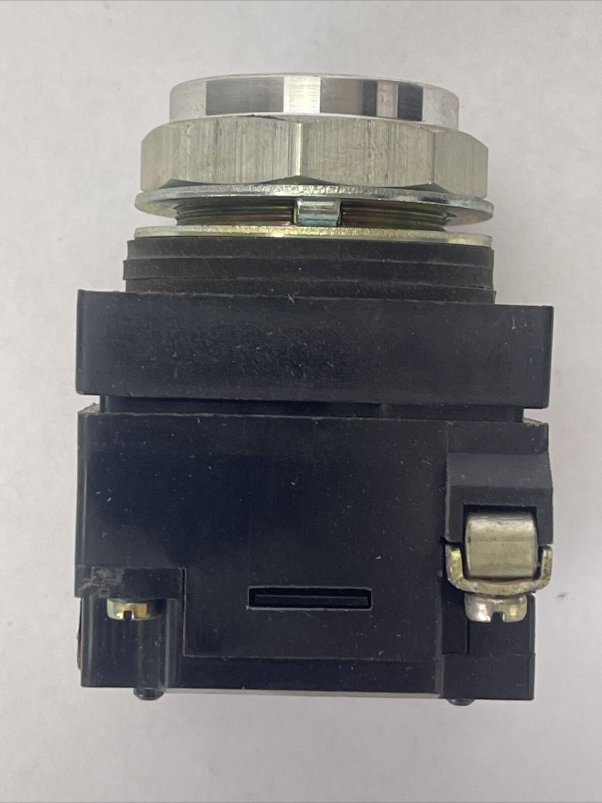 SYLVANIA CLARK 100T-PBLT20 ILLUMINATED PUSHBUTTON 240V 50/60HZ