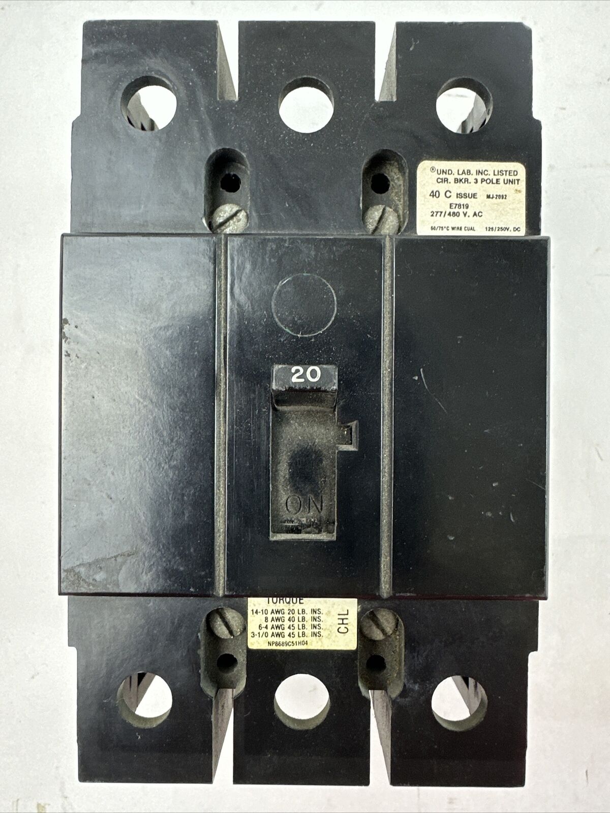 CHALLENGER CHL3020 20AMP 277/480VAC 240VAC 125/250VDC 3POLE CIRCUIT BREAKER