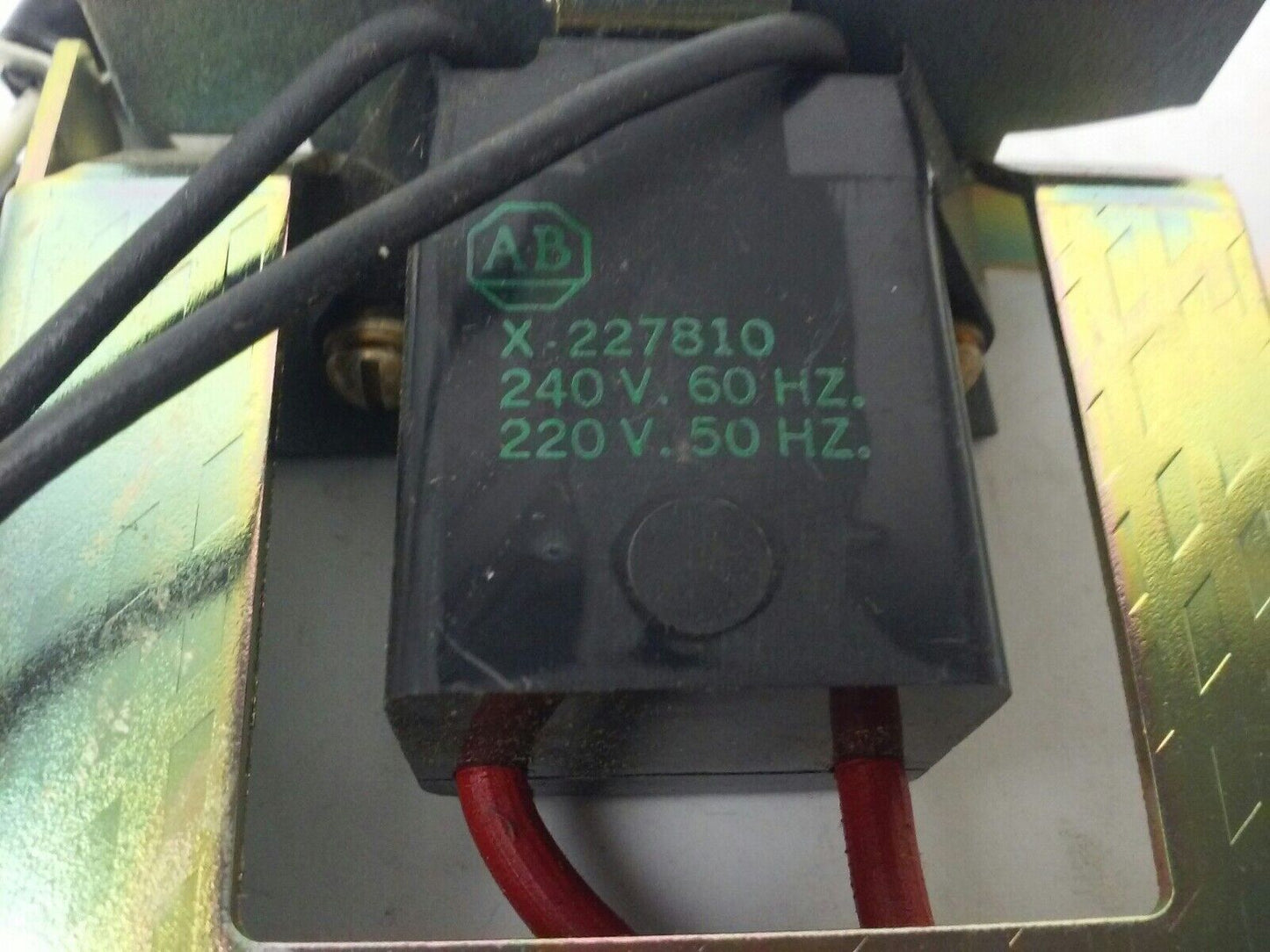 ALLEN BRADLEY 599-PL02A SER. A, PILOT LIGHT W/ RED LENS, SIZES 0-1-2, 240V- 60HZ