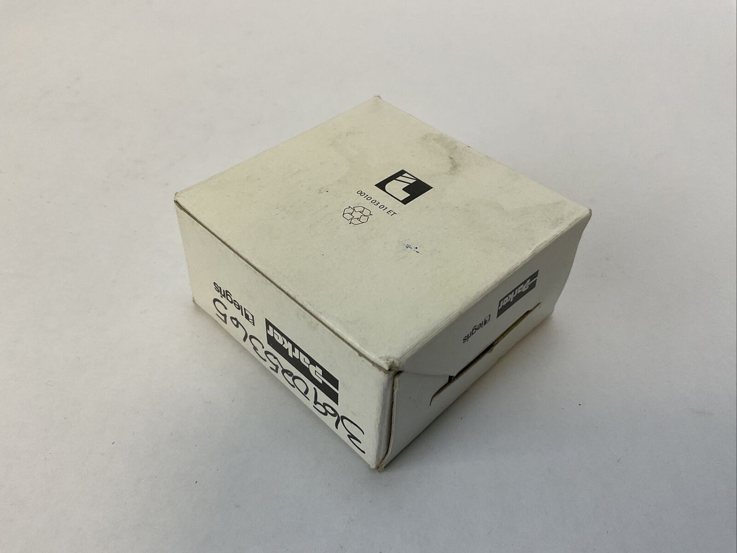 PARKER 3108 04 11 MALE BRANCH TEE 5/32 OR 4MM X 1/8 NPT (BOX OF 10)
