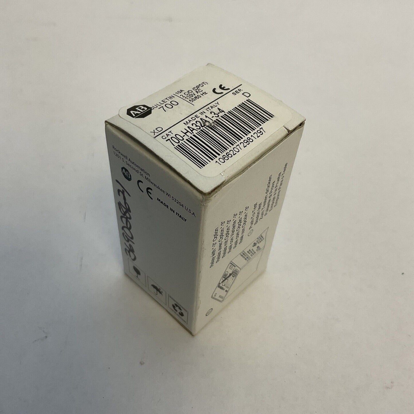 ALLEN BRADLEY 700-HA32A1-3-4 SER D RELAY 10A 2 C/O (DPDT) 120VAC 50/60HZ